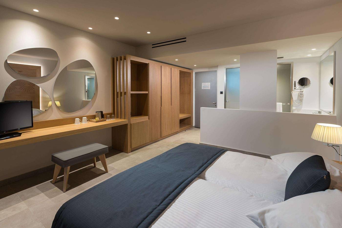 Archipelagos-Hotel-Room-29