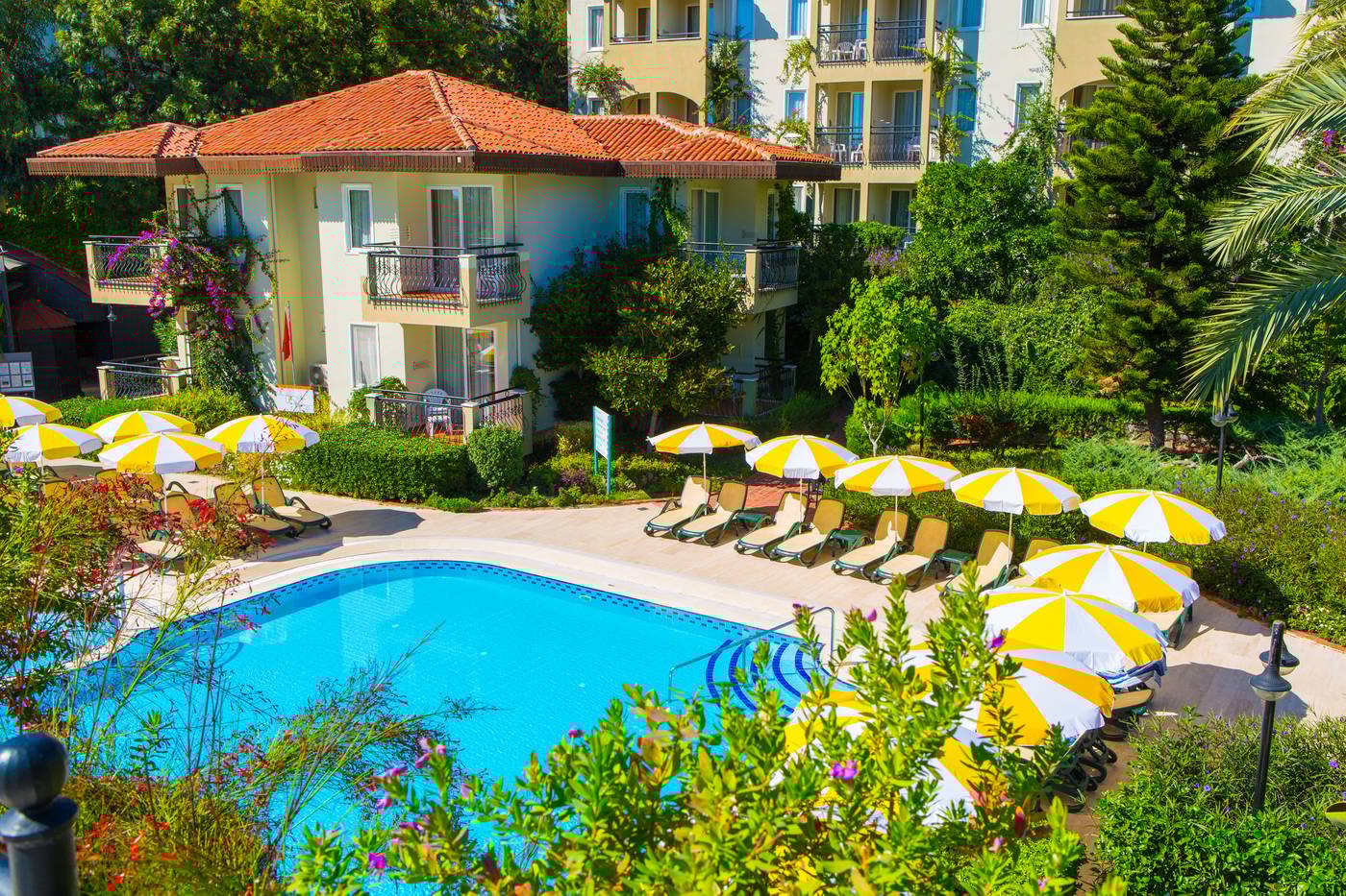 Gardenia-Beach-Pool-8