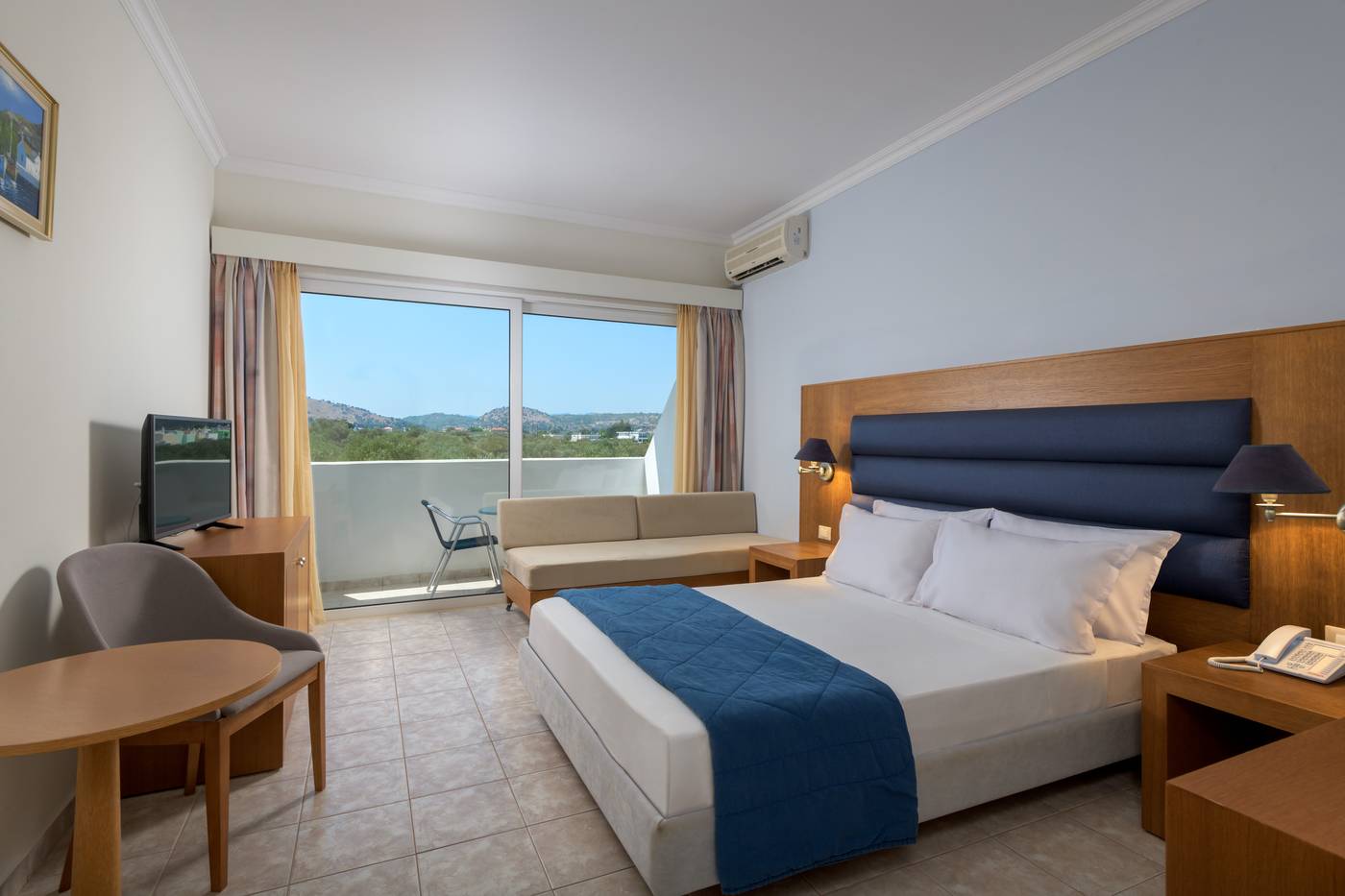 Lydia-Maris-Room-20