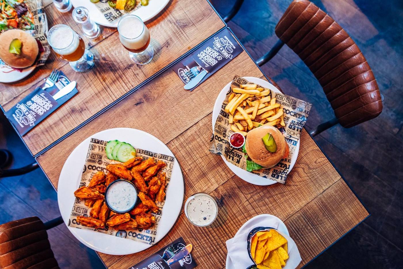 St--Christopher-s-at-the-Winston-Restaurant-9