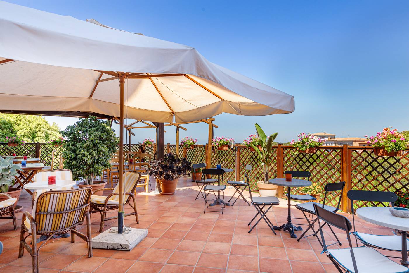 Hotel-San-Trano-Terrace-15
