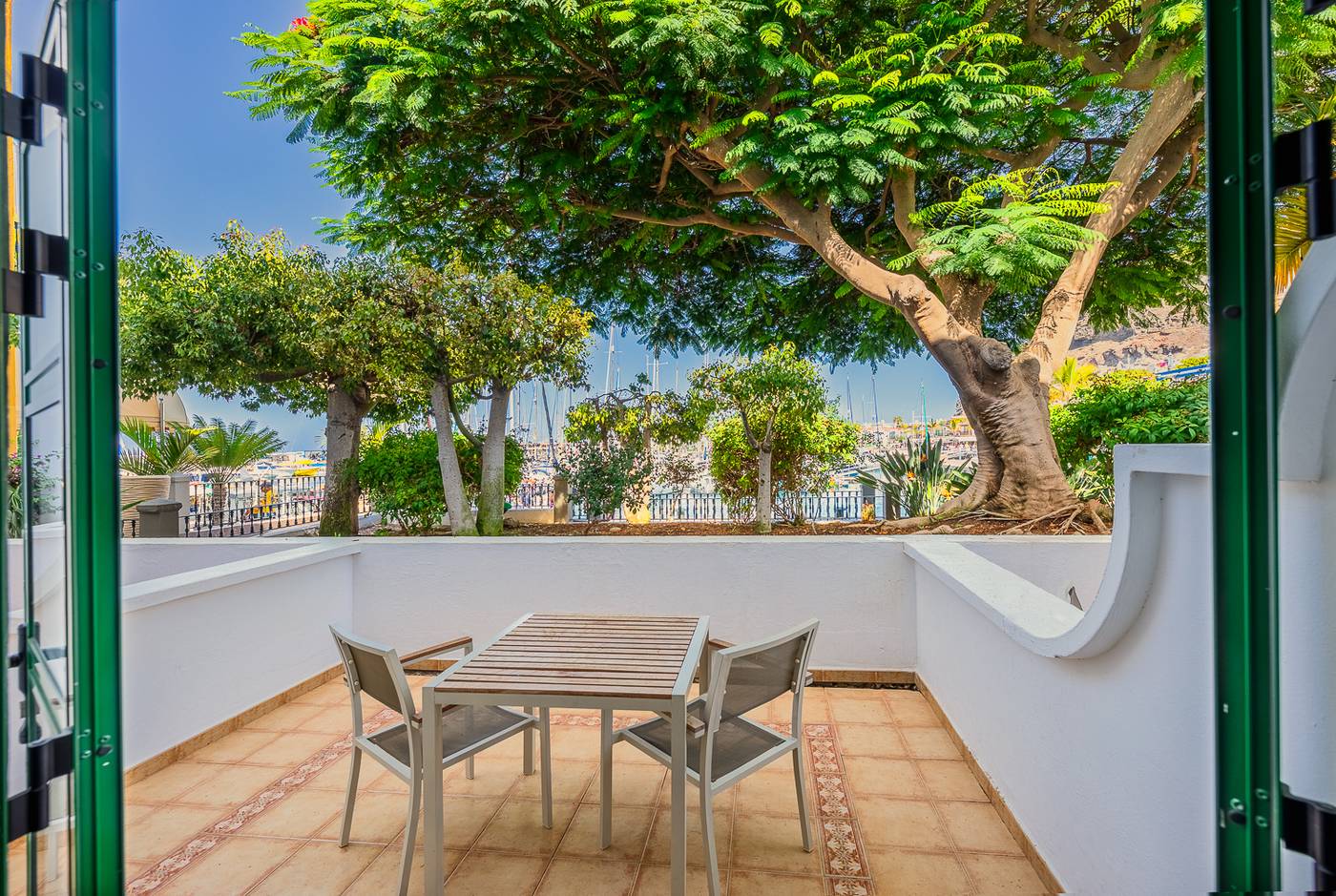 Hotel-LIVVO-Puerto-de-Mog--n-Room-46