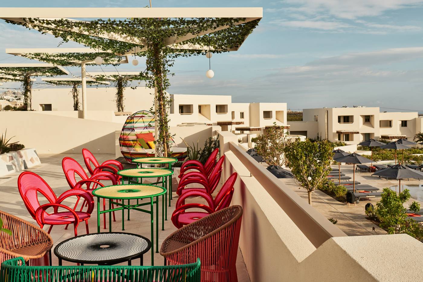 Nous-Santorini-Restaurant-12