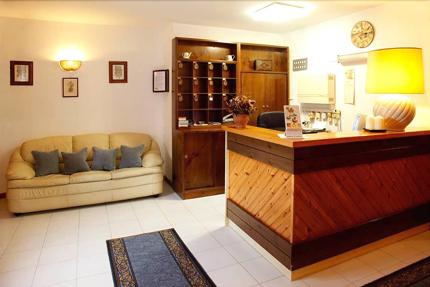 Hotel-La-Pieja-Lobby-2