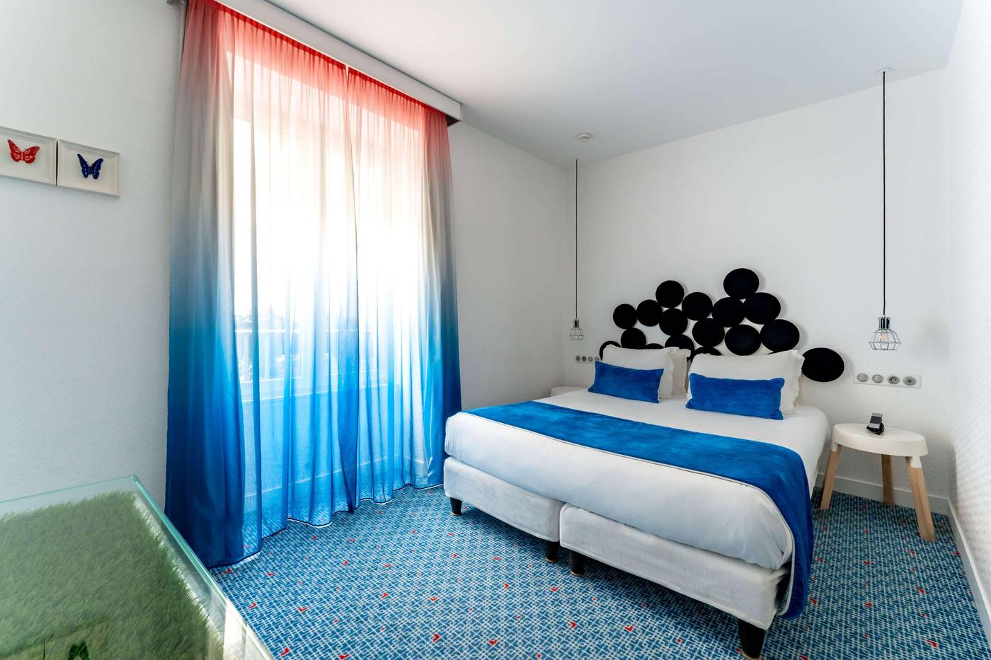 Hotel-34B-Astotel-Room-28
