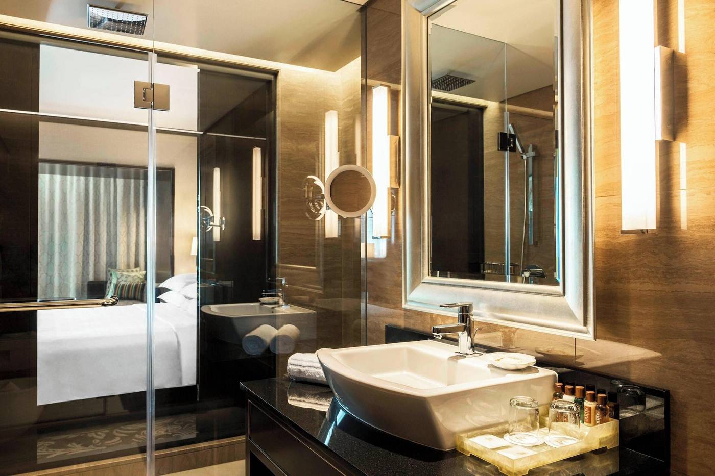 Sheraton-Dubai-Creek-Hotel-and-Towers-Room-46
