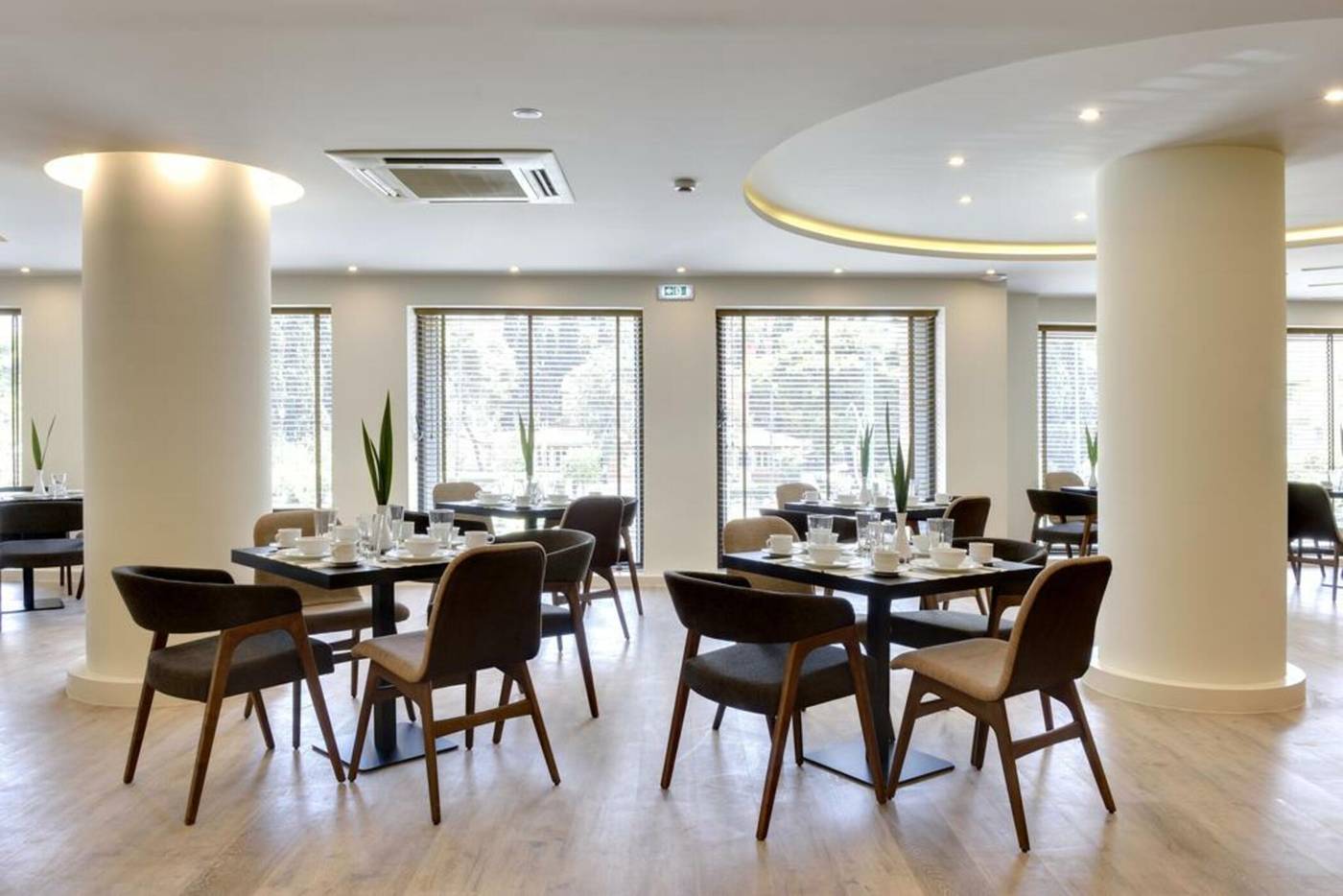 Athens-Avenue-Hotel-Restaurant-23