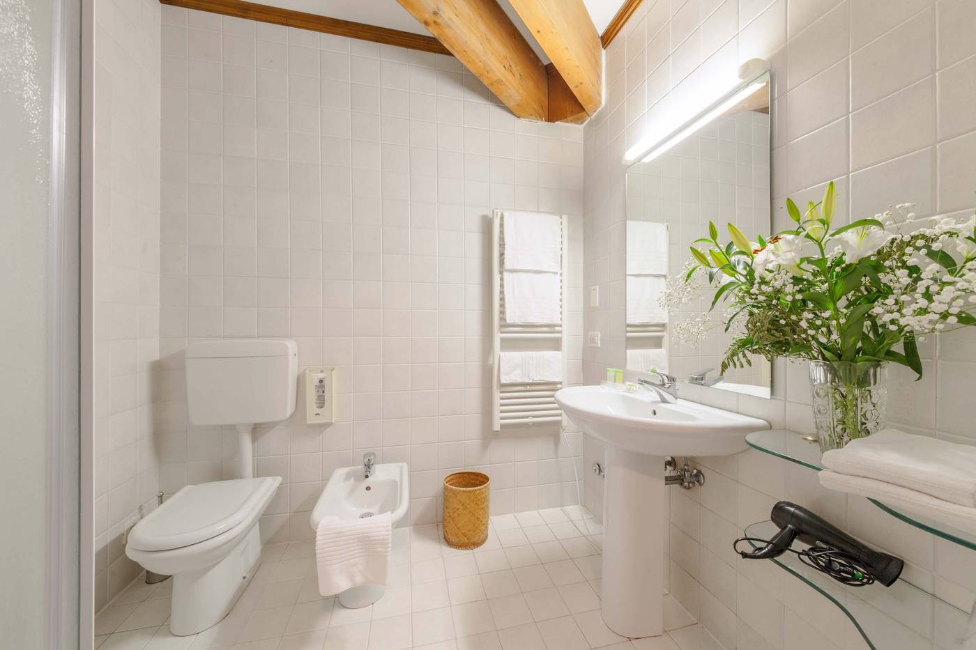 Ca-Tessera-Park-Resort-Room-21