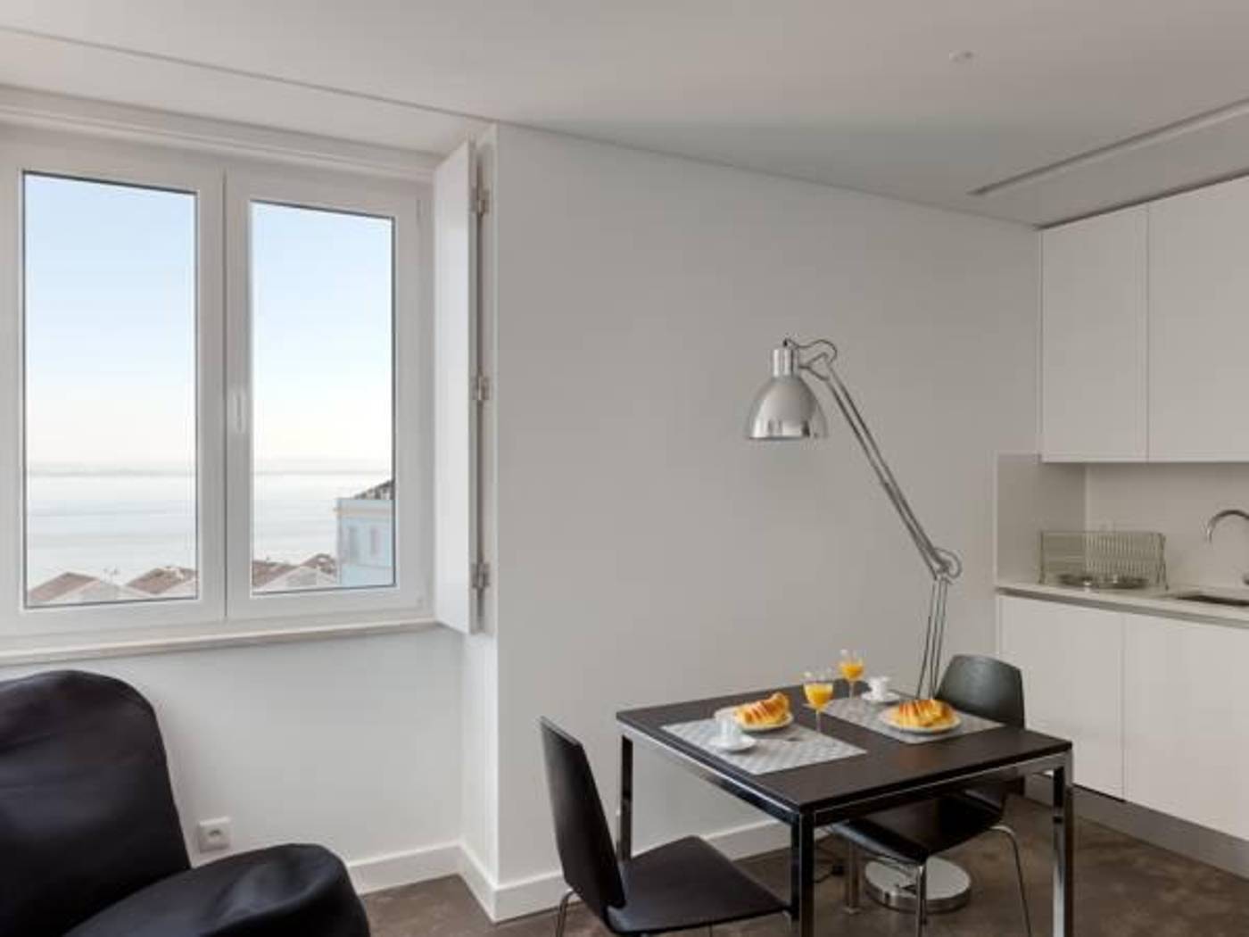 Hello-Lisbon-Santa-Apolonia-Apartments-General-view-20