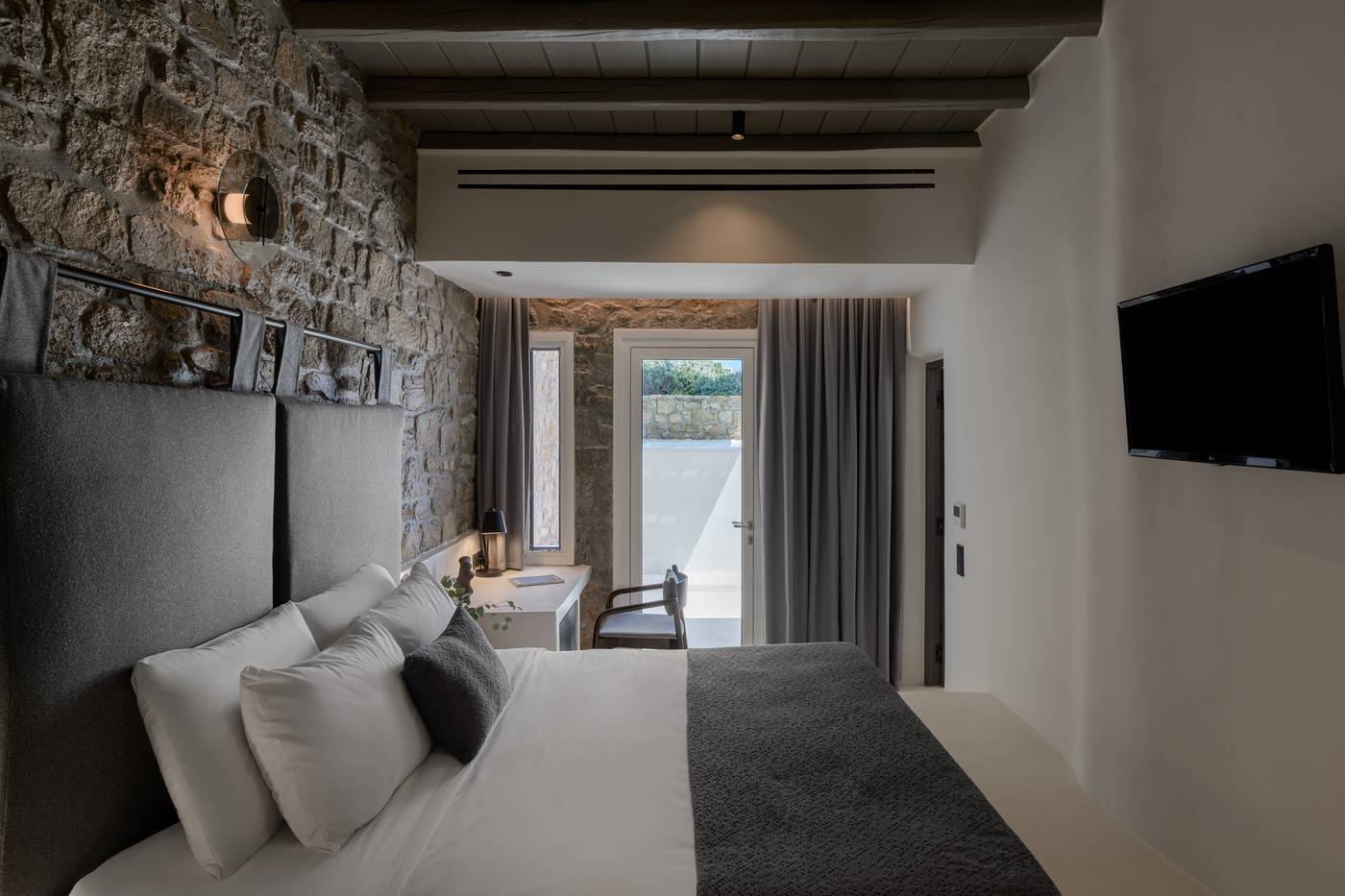 Rocabella-Mykonos-Art-Room-41