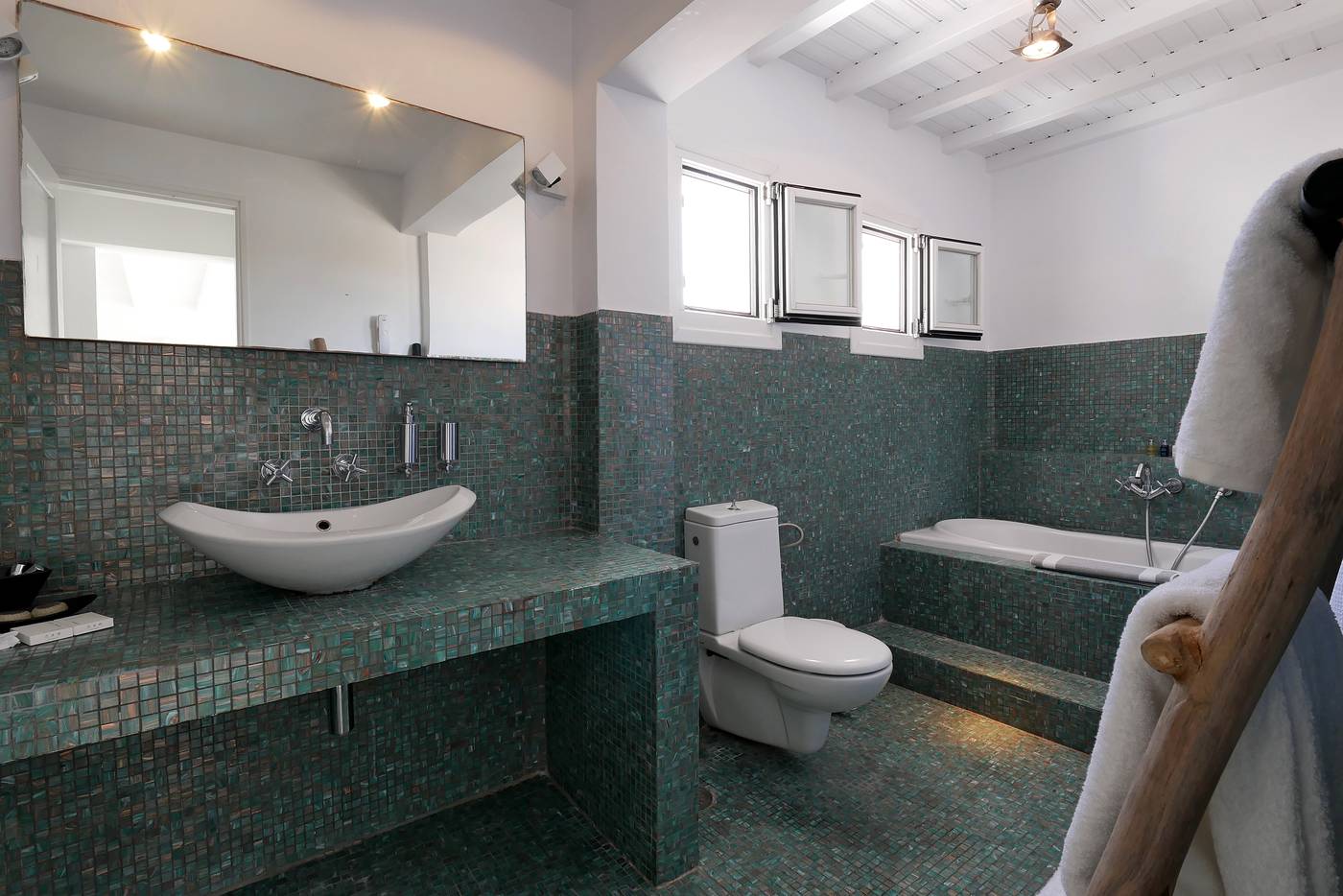 Ostraco-Luxury-Suites-Room-48