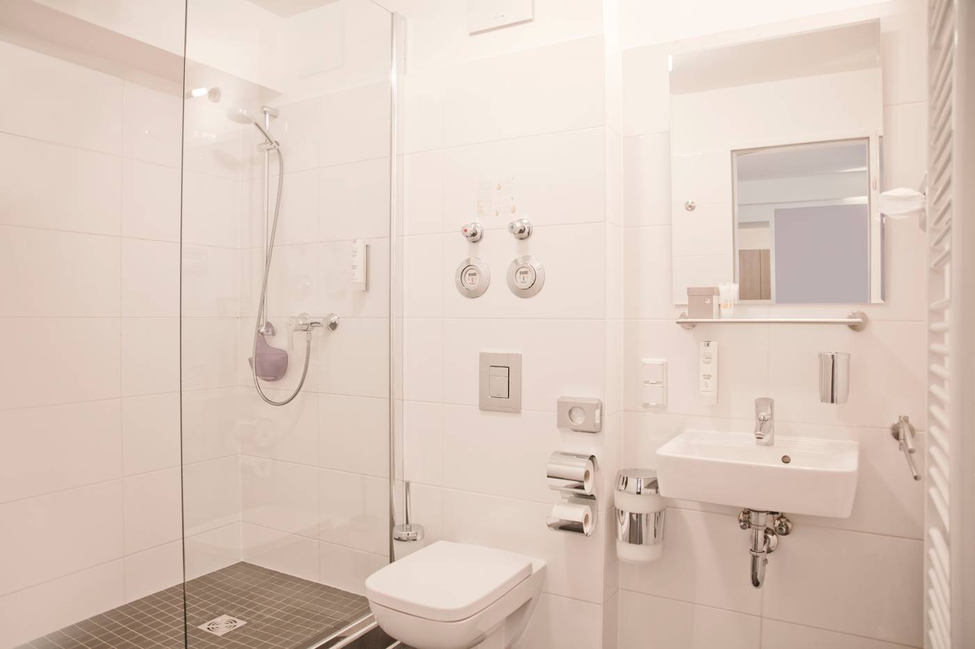 Hotel-Nikolai-Residence-Room-11