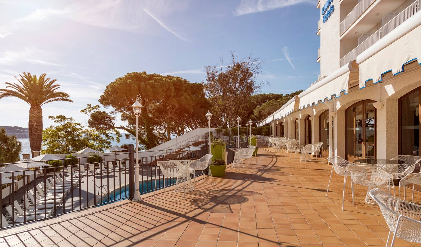 Ilunion-Caleta-Park-Pool-7