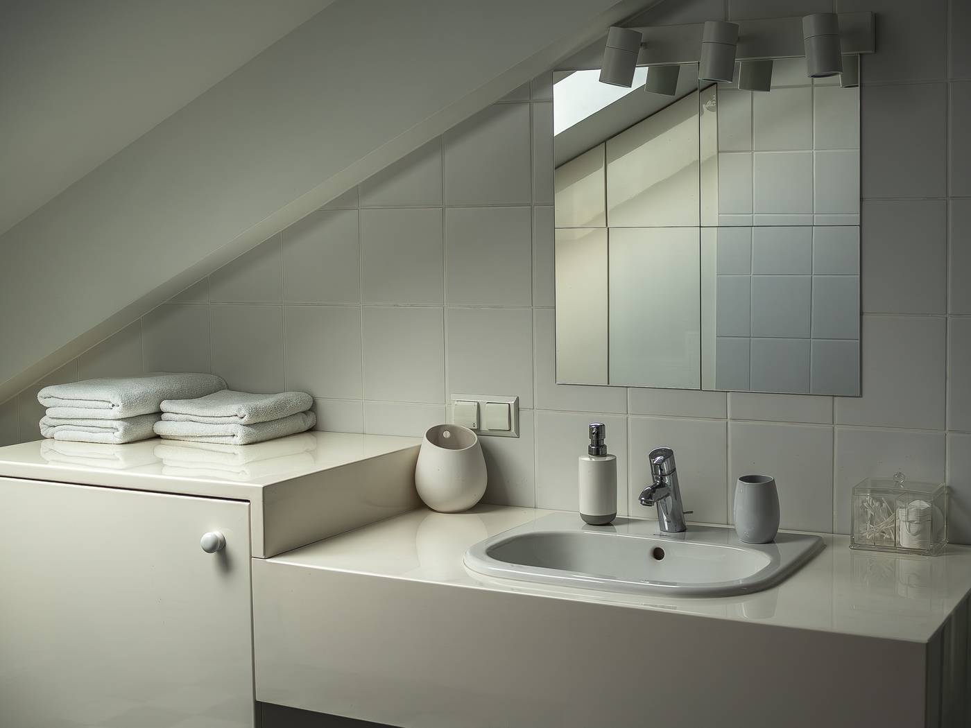 Crystal-Suites-Old-Town-Room-27