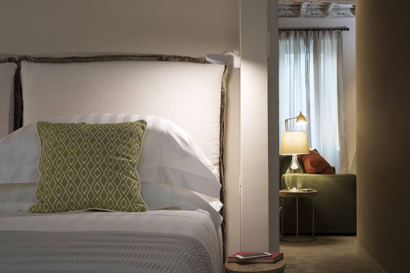 Palazzo-Caruso-Room-18