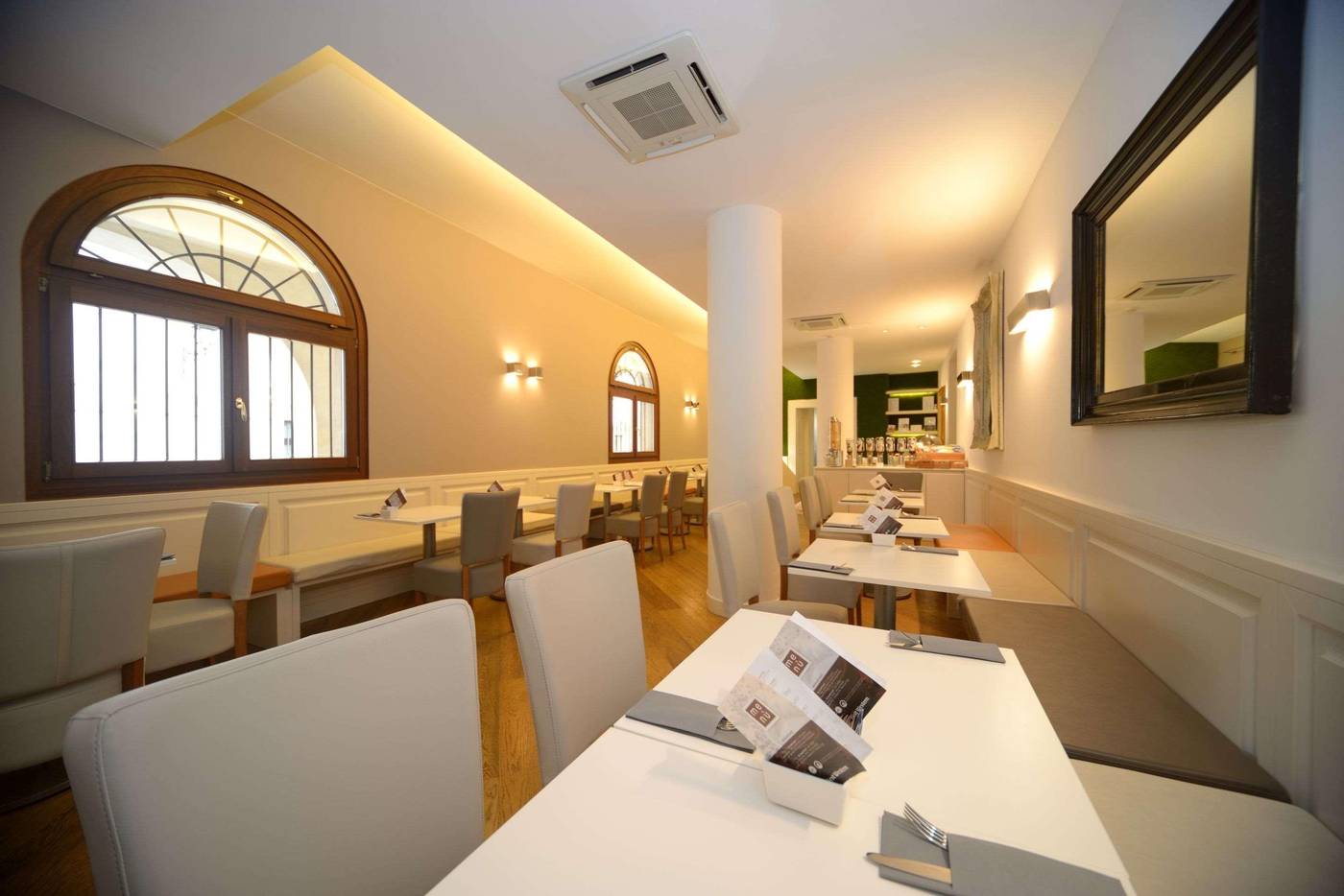 Best-Western-Hotel-Canon-d-Oro-Restaurant-54