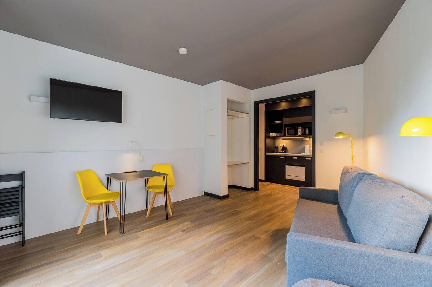 Nena-Apartments-Kreuzberg-61-Room-28