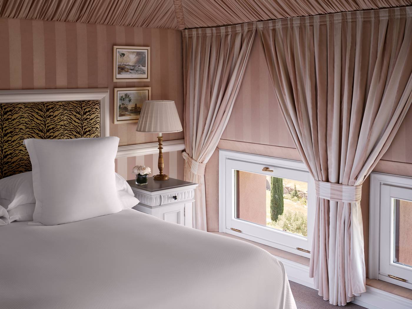 Villa-Padierna-Palace-Hotel-Room-35