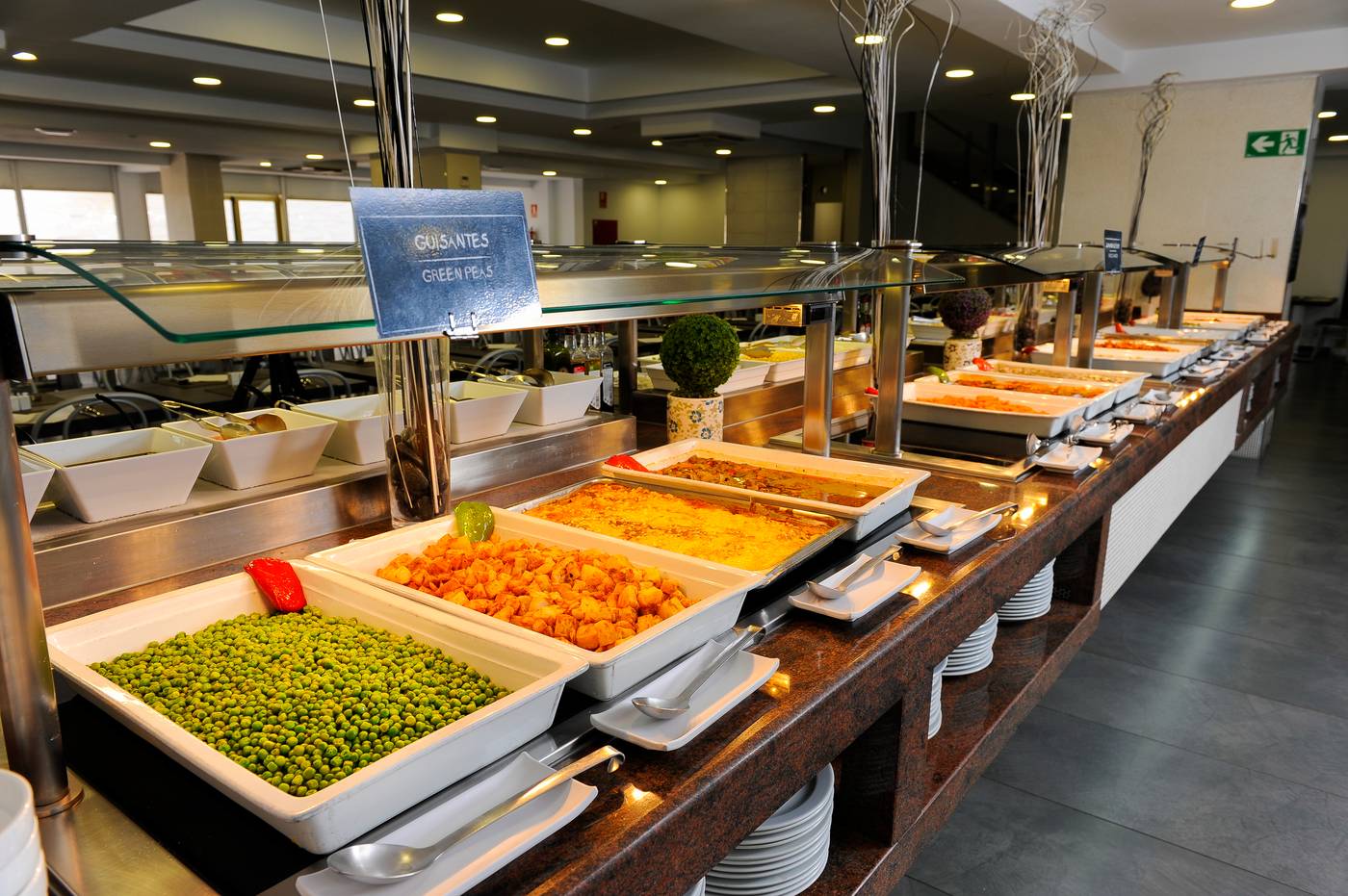 Columbus-Aparthotel-Restaurant-36