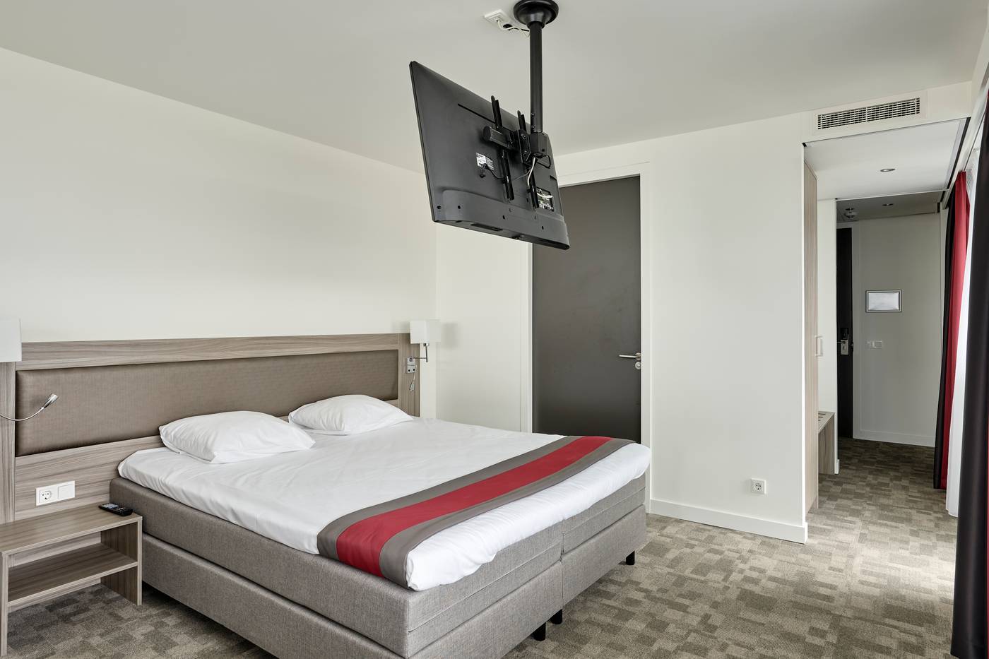 Fletcher Hotel-Restaurant Wings-Rotterdam-Netherlands-ROTTERDAM ZESTIENHOVEN-Room-7