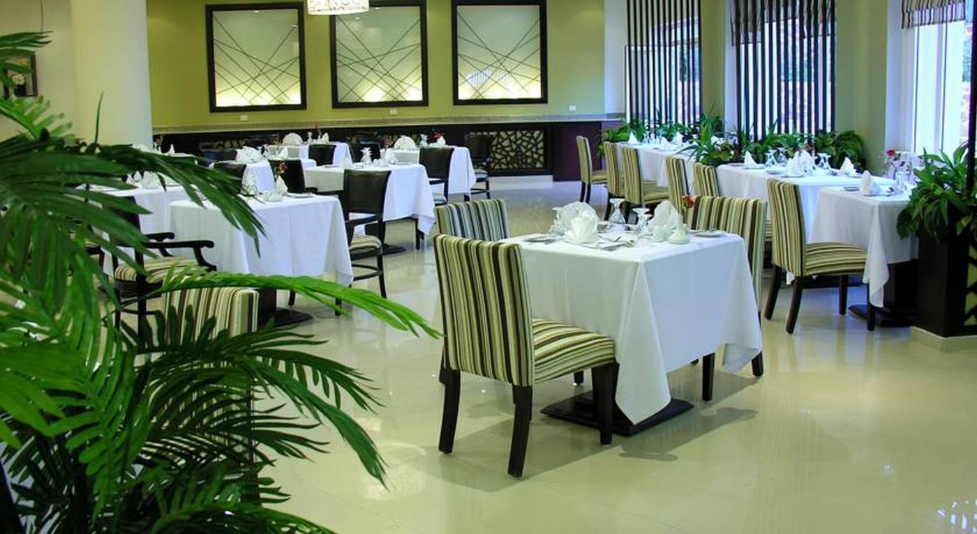 Pyramisa-Sunset-Pearl-Restaurant-20