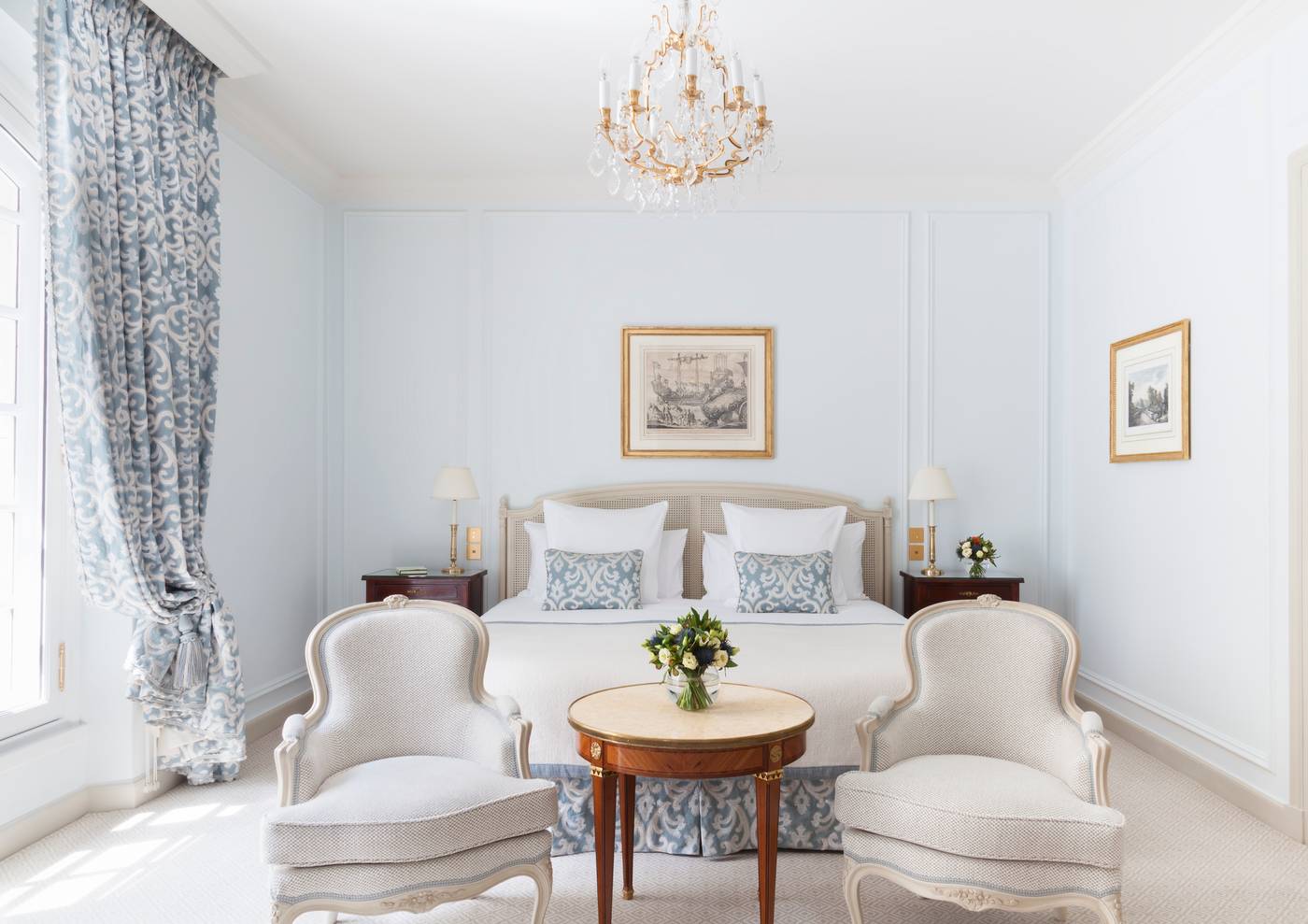 Le-Bristol-Paris-Room-46