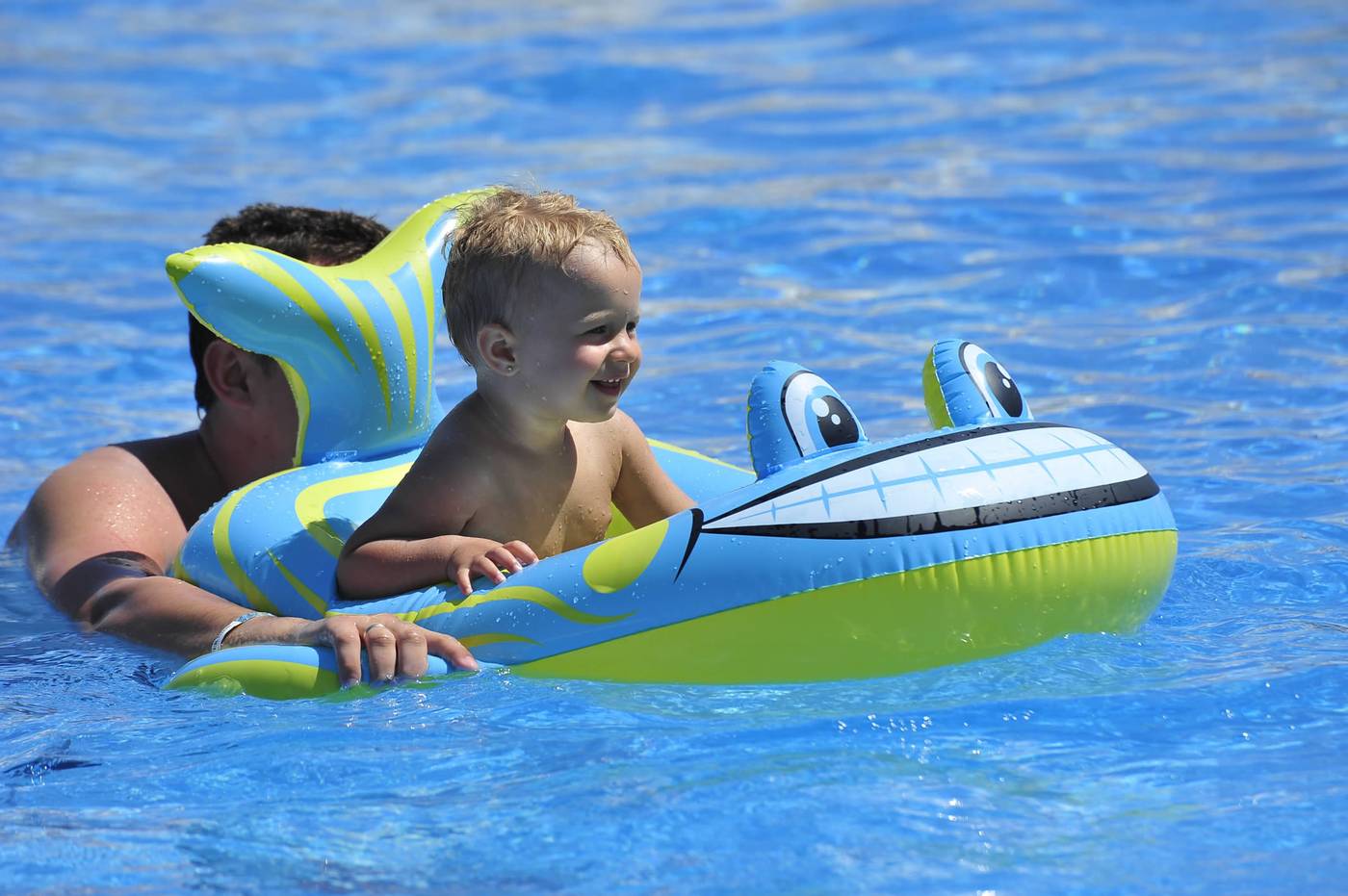 Lake---River-Side-Hotel---Spa-Pool-18