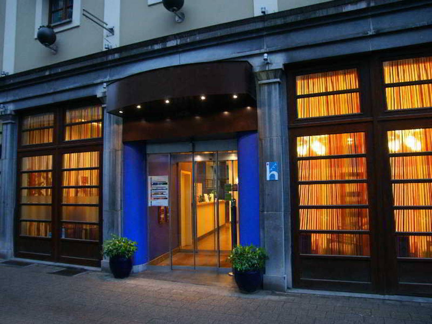 TripInn Eden Antwerp-Belgium-Antwerpen-General view-1