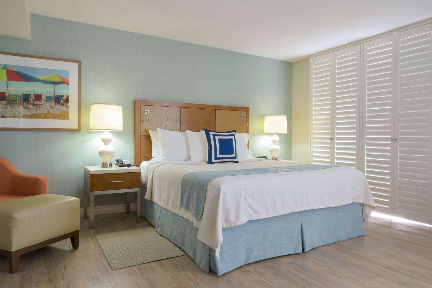 Gateway-Hotel-Santa-Monica-Room-16