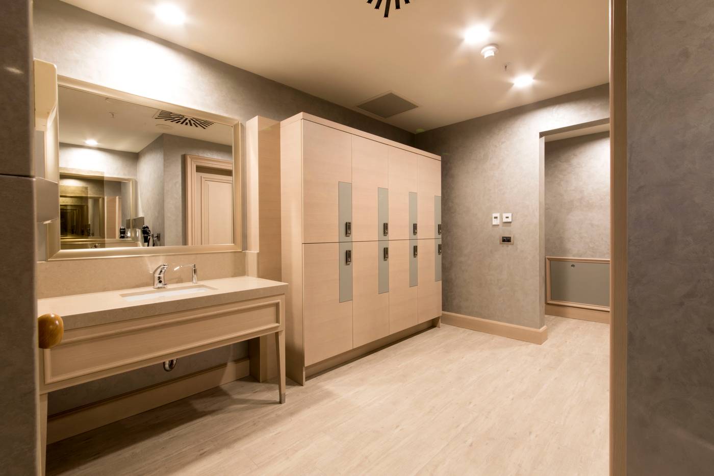 Millennium-Istanbul-Golden-Horn-Sports-and-Entertainment-17