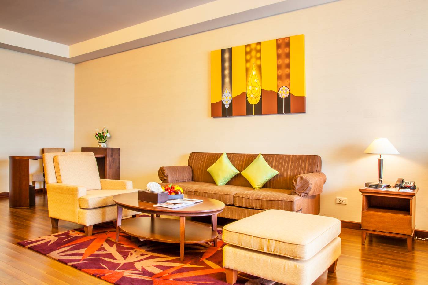 Column-Bangkok-Room-12