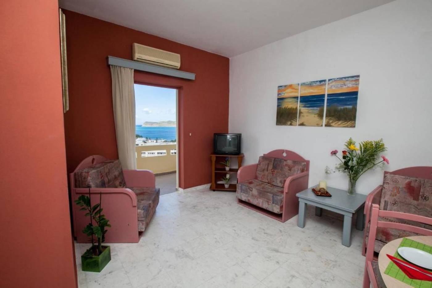 Top-Hotel-Room-21