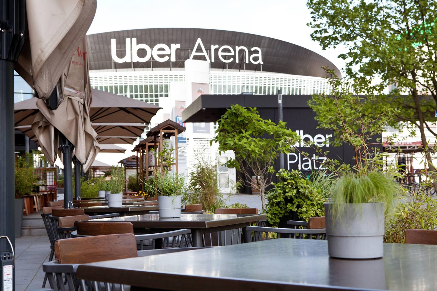 Hotel-Indigo-Berlin---East-Side-Gallery-General-view-48