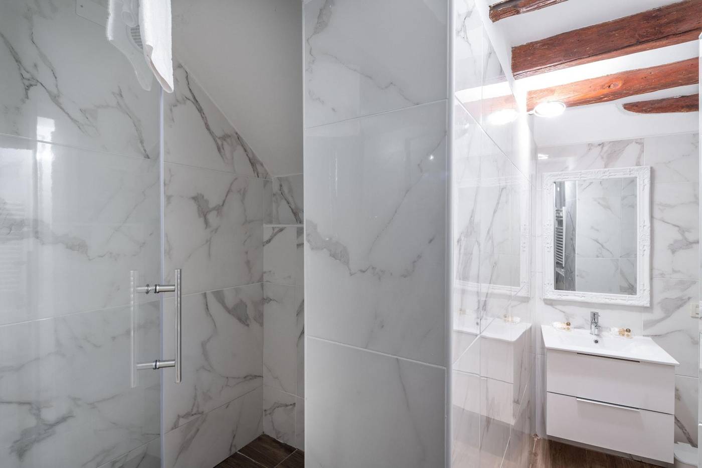 Hotel-Herion-Room-71