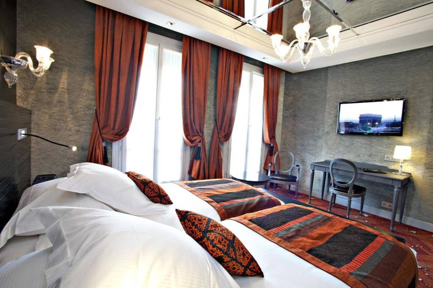 Maison-Albar-Hotels-Le-Champs-Elysees-Room-10
