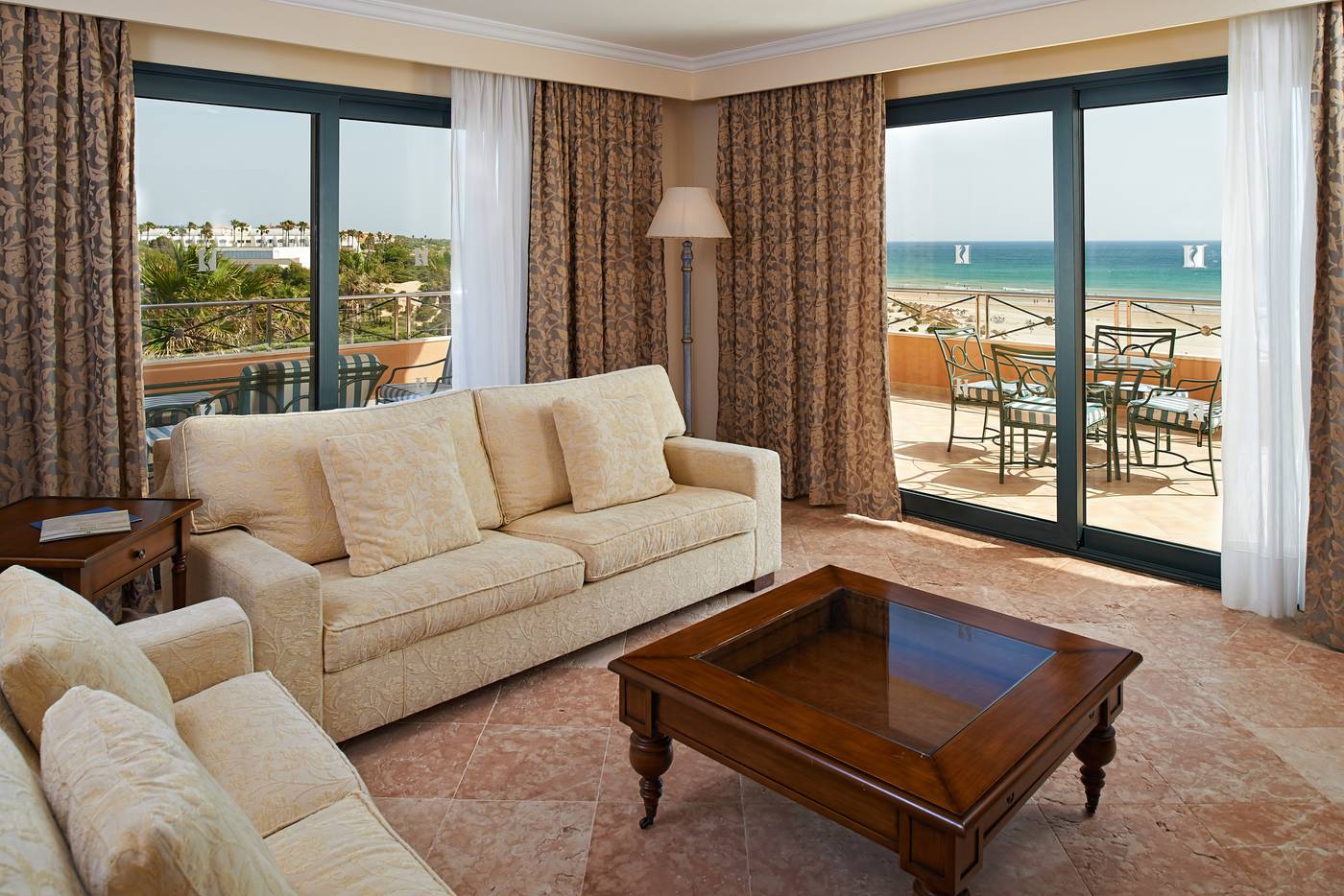 Hipotels-Barrosa-Palace-Room-37