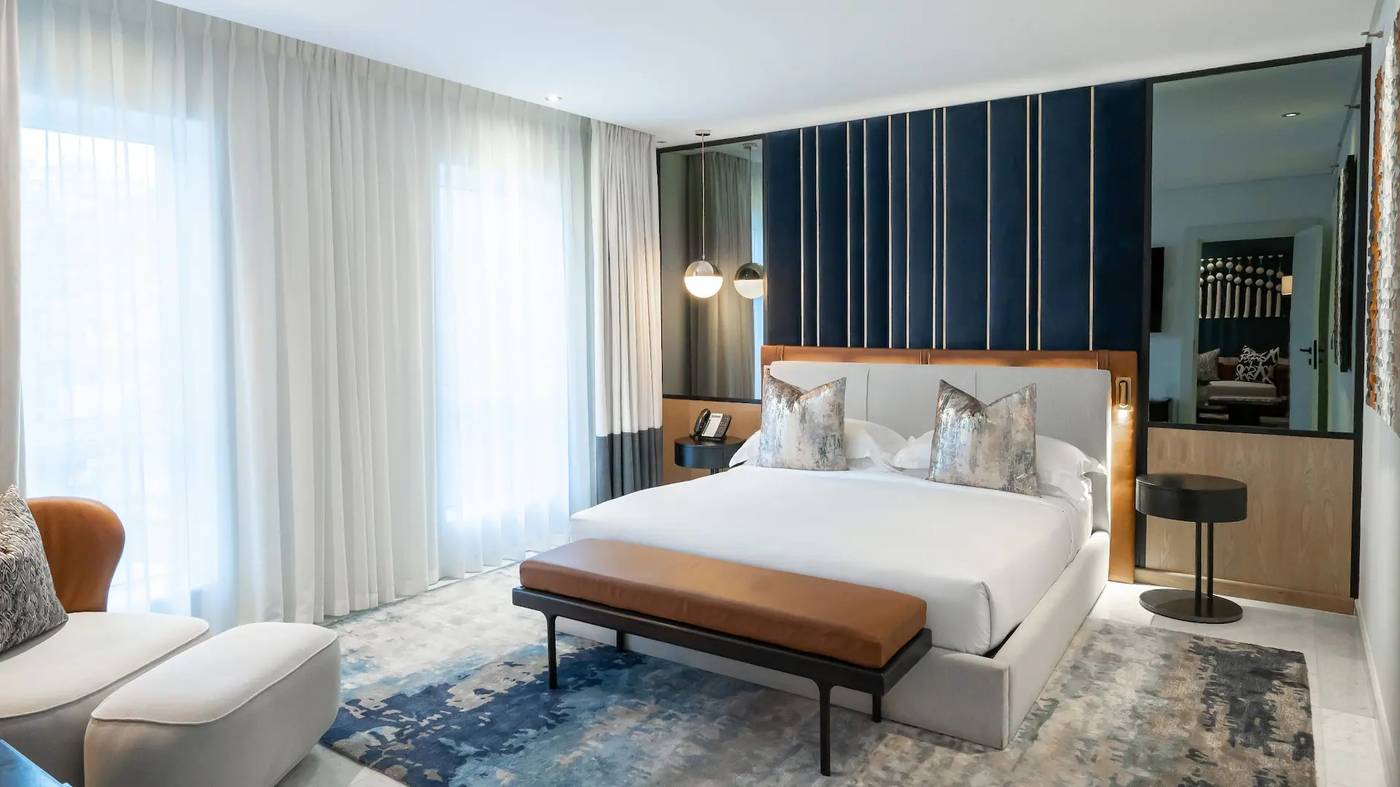 Hyatt-Regency-Cape-Town-Room-42