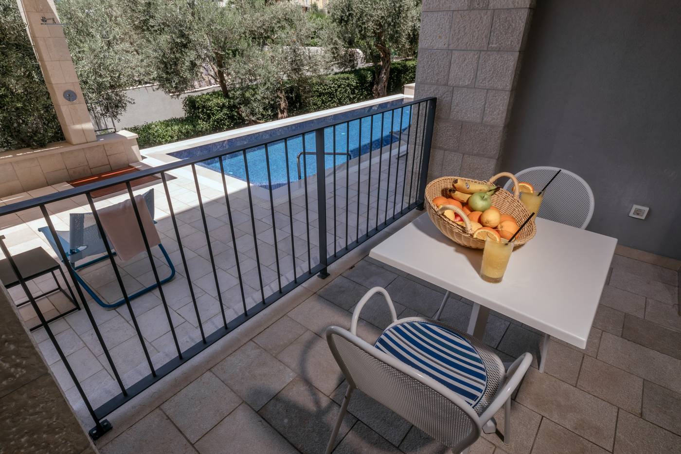 ELEVEN-Montenegro-Petrovac-Room-5