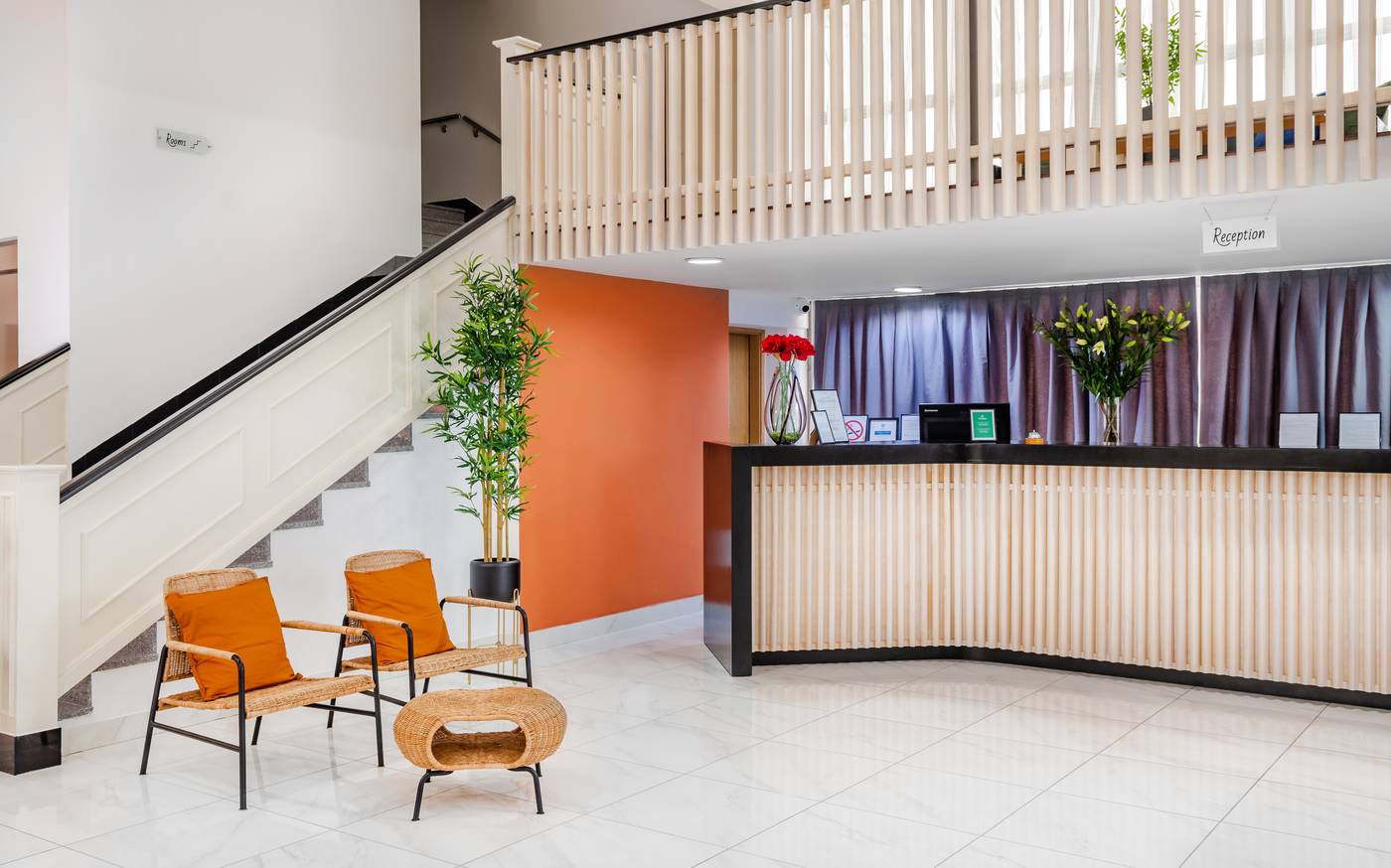 Hotel-Split-Inn-Lobby-35