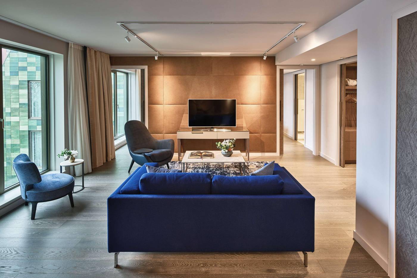 Hyatt-Regency-Amsterdam-Room-9