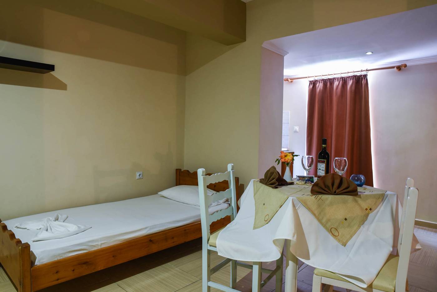 Sacallis-Inn-Beach-Hotel-Room-18