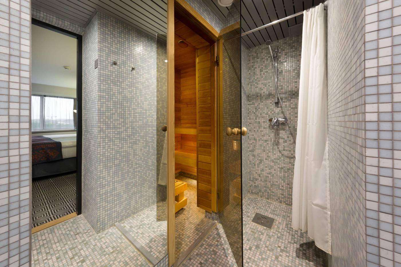 Radisson-Blu-Hotel-Olumpia--Room-39