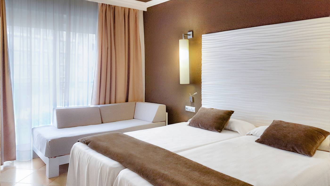 Cesar-Augustus-Hotel-Room-28