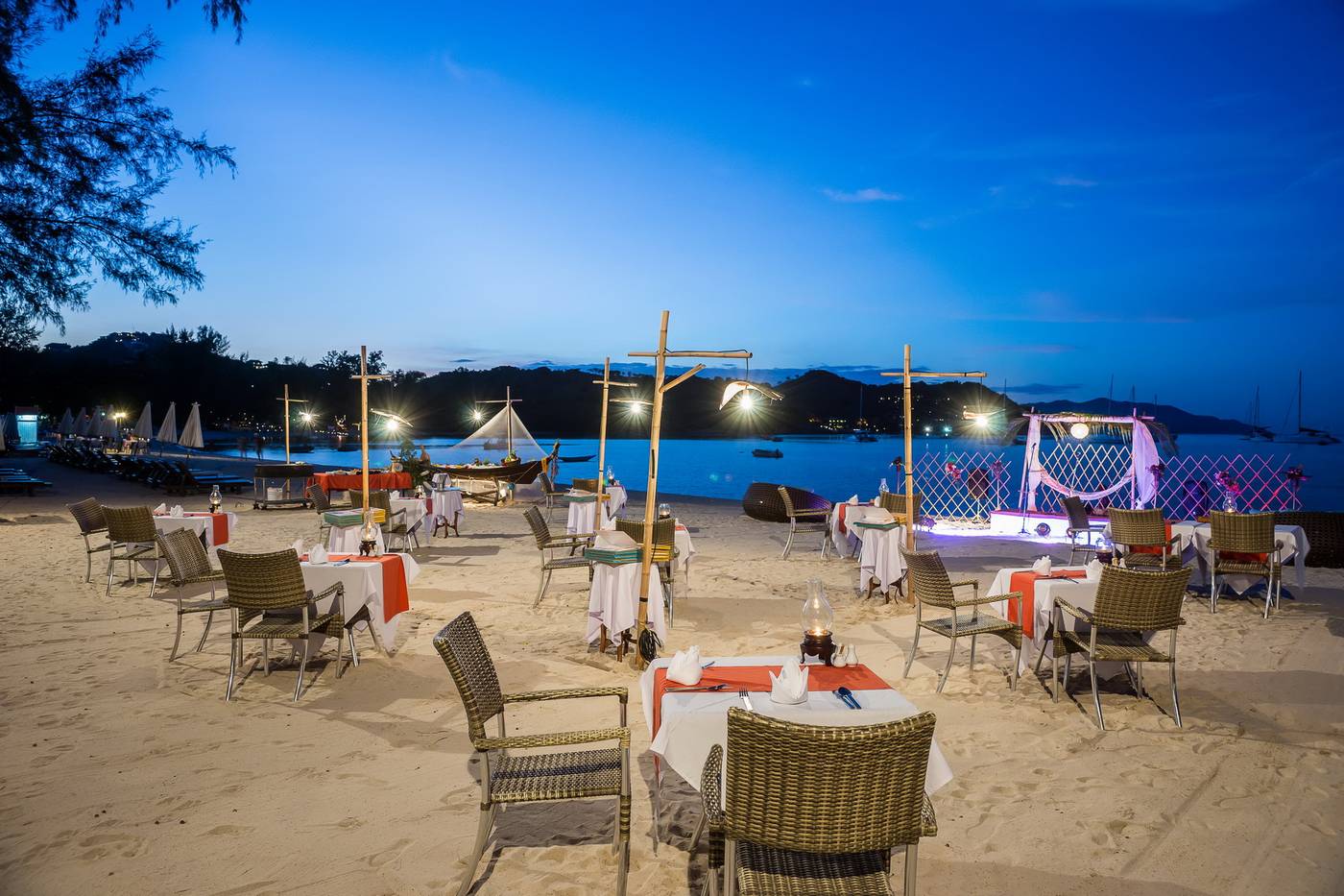 Royal-Muang-Samui-Villas-Restaurant-22