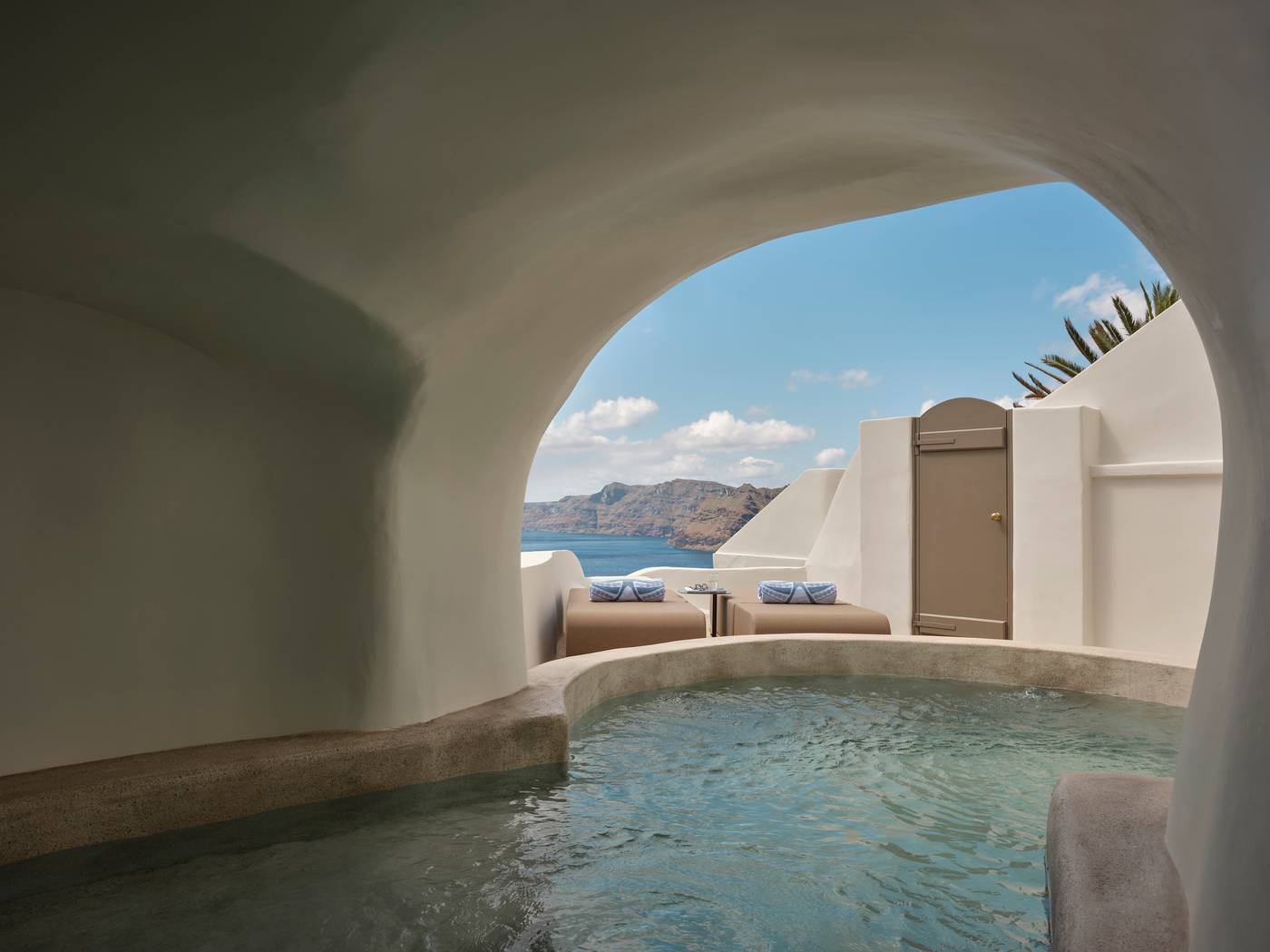 Andronis-Boutique-Room-54