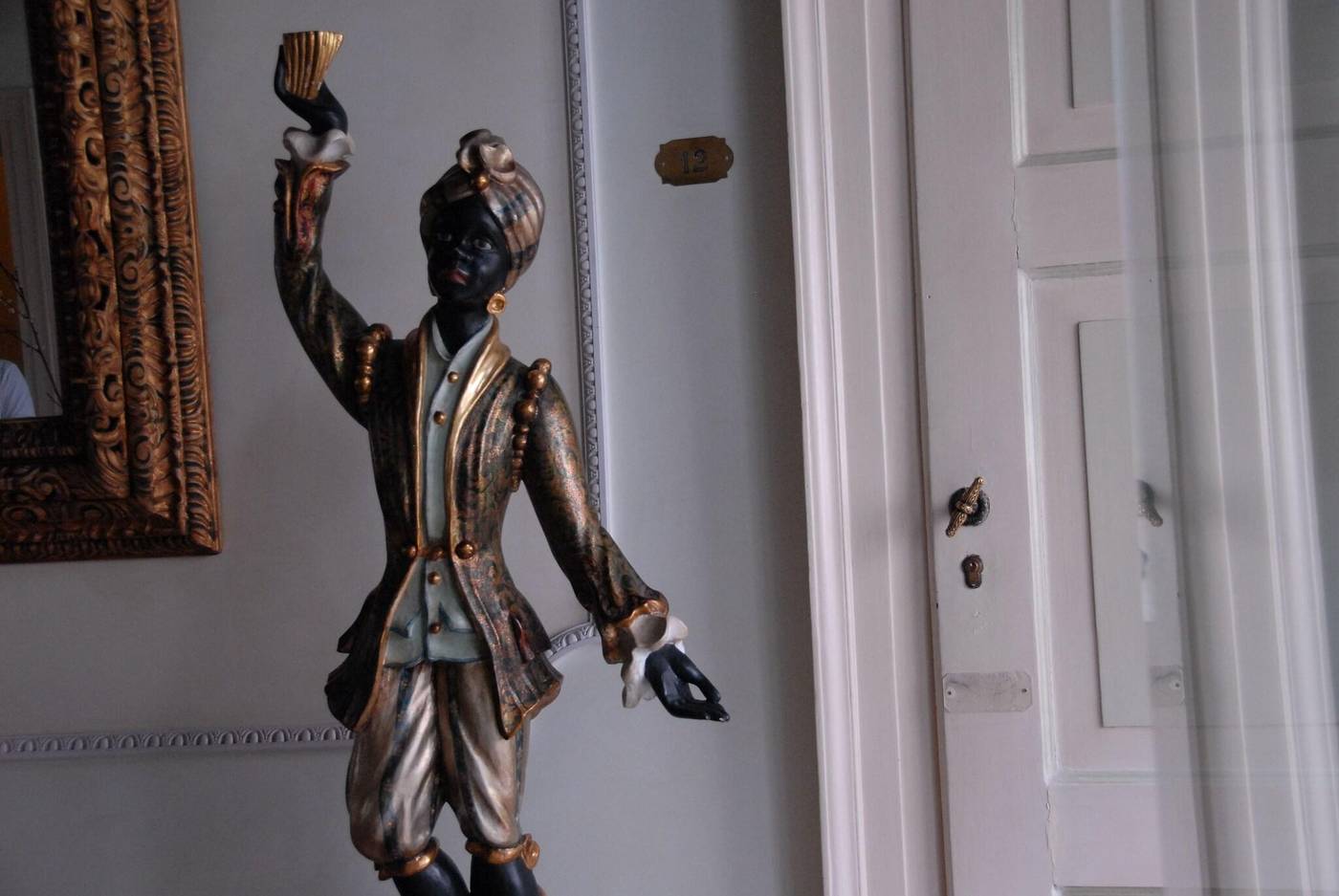 Pensione-Accademia---Villa-Maravege-Lobby-26