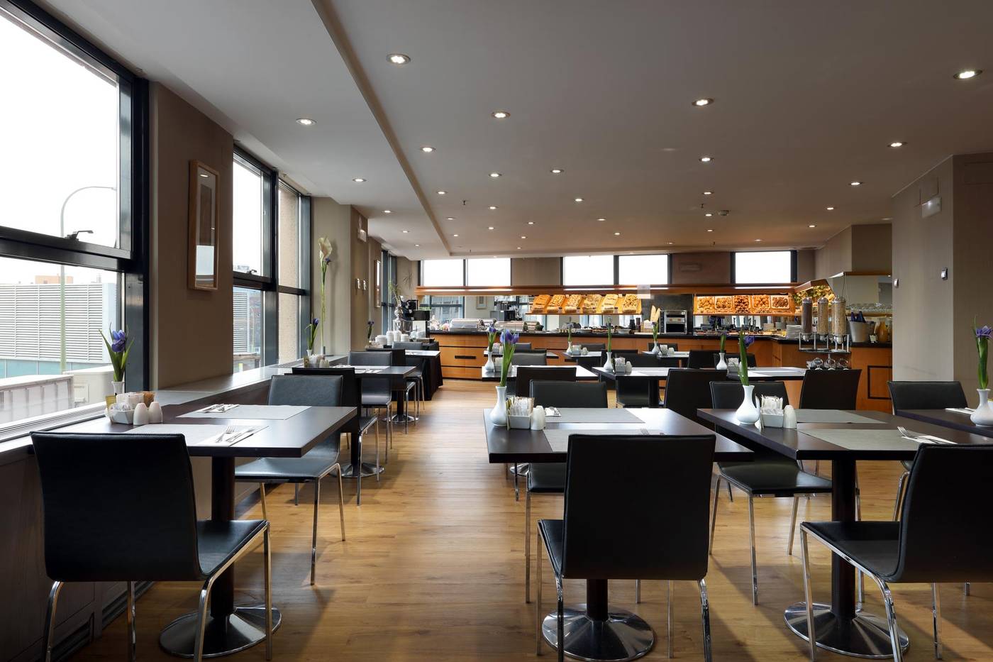 Exe-Plaza-Restaurant-12