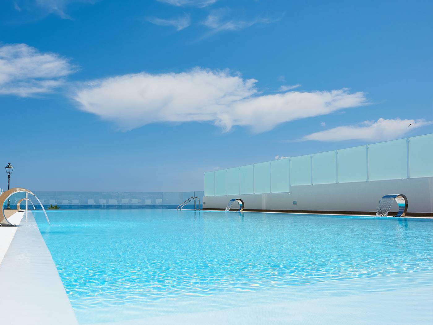 Marina-di-Petrolo-Hotel---SPA-Pool-2