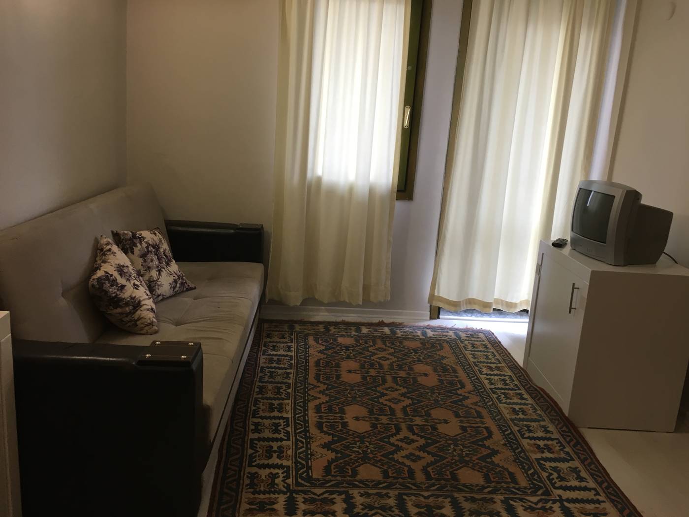 Tropic-Marina-Room-25