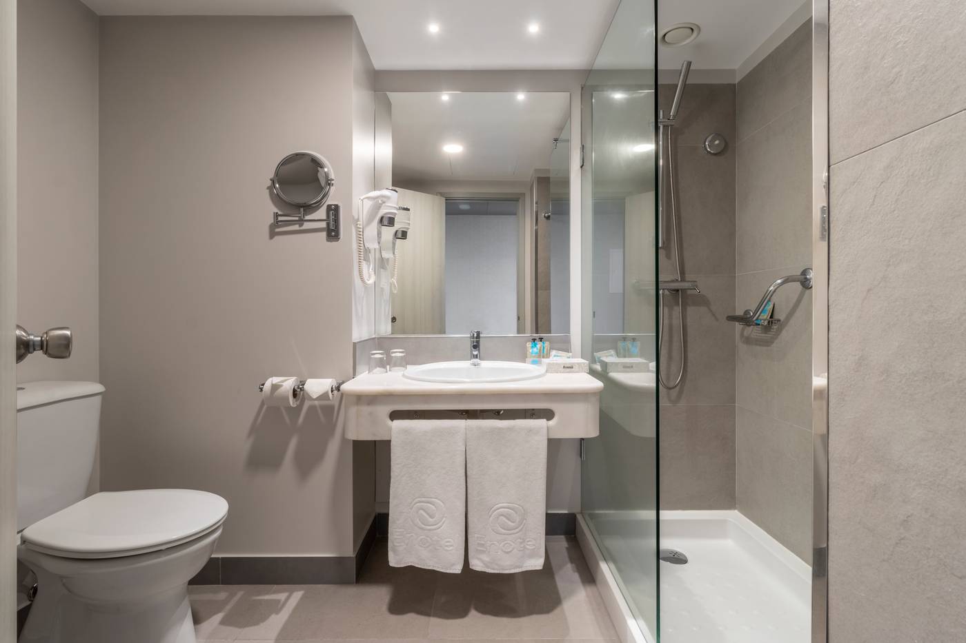 Enotel-Magnolia-Room-38